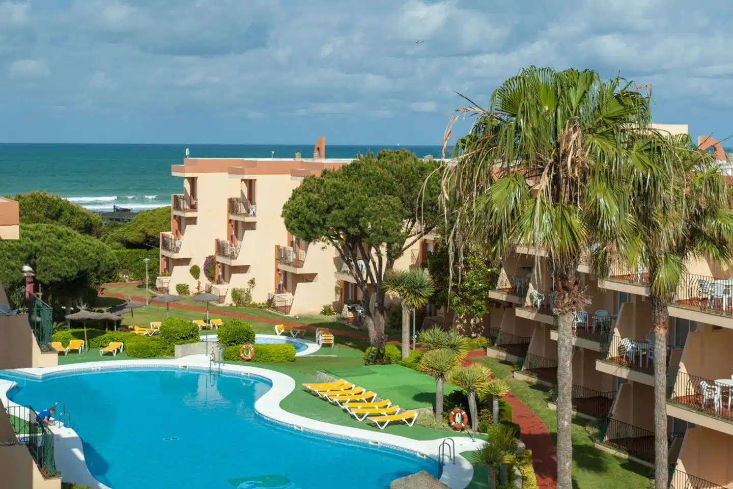 Aparthotel Las Dunas Pool