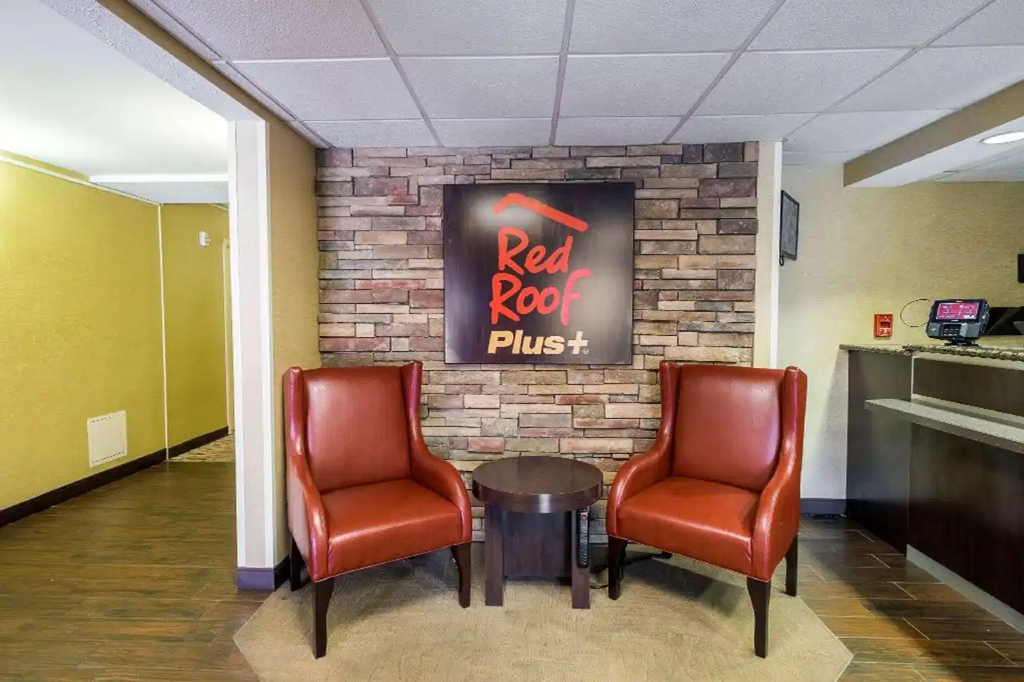 Red Roof Inn Plus Boston - Woburn Lobby