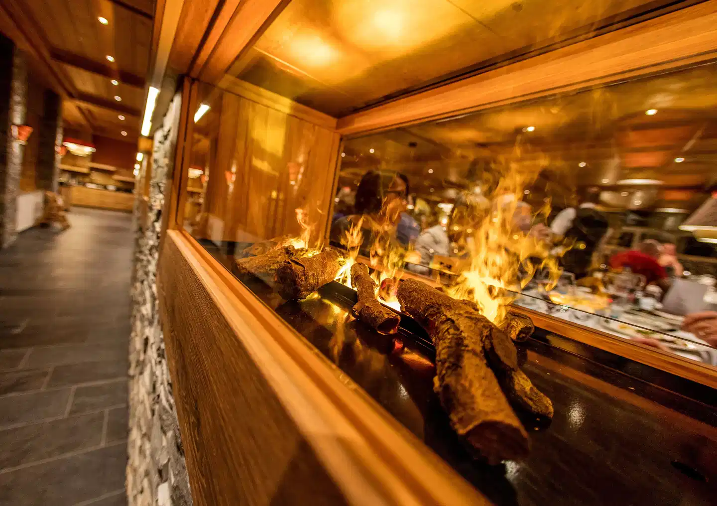 Mountain Plaza Hotel Bar