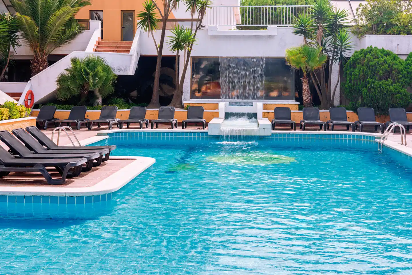 Tropic Park Pool