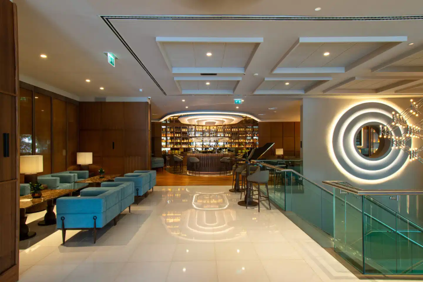 Sana Malhoa Bar