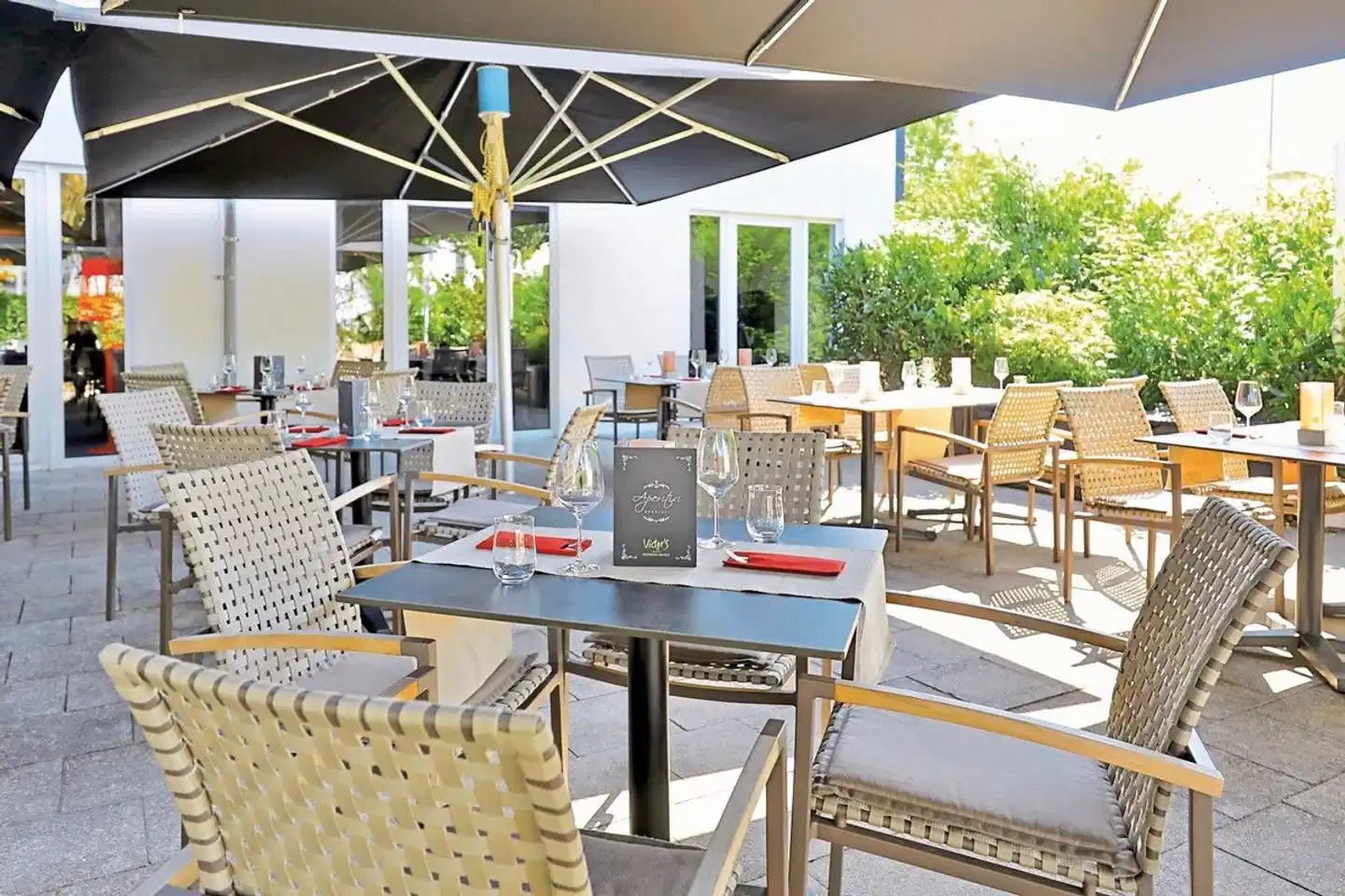 Victor's Residenz-Hotel München Terrasse