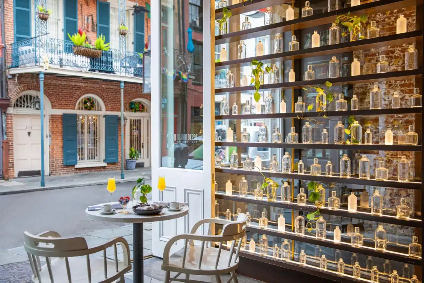 Hotel de la Poste - French Quarter, A Renaissance Hotel Lobby