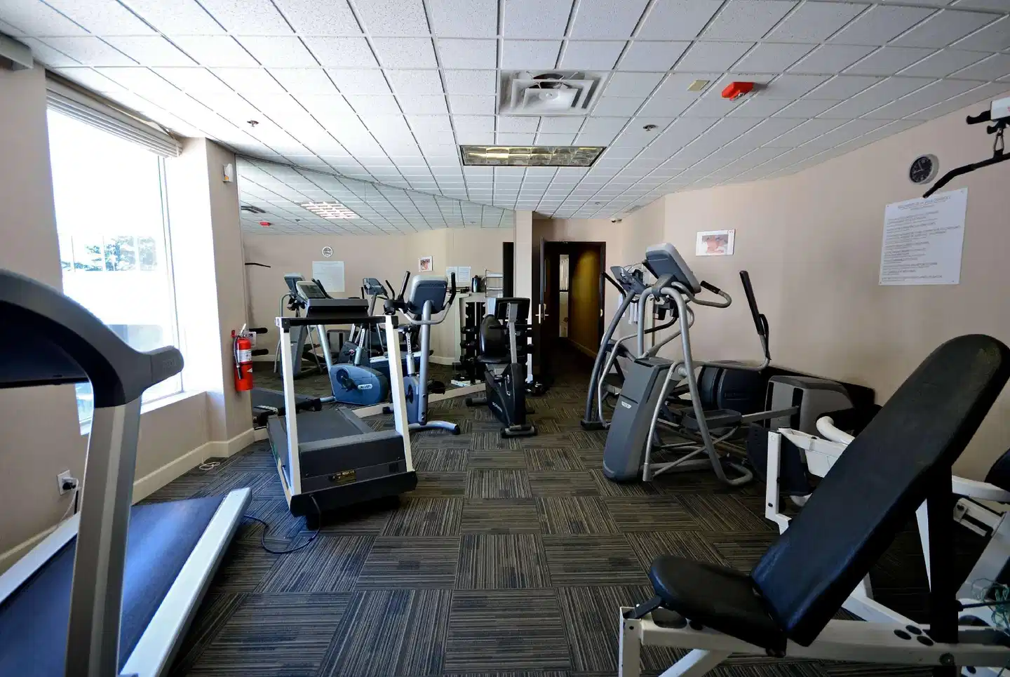 Armon Plaza Airport Montreal Sport und Entertainment