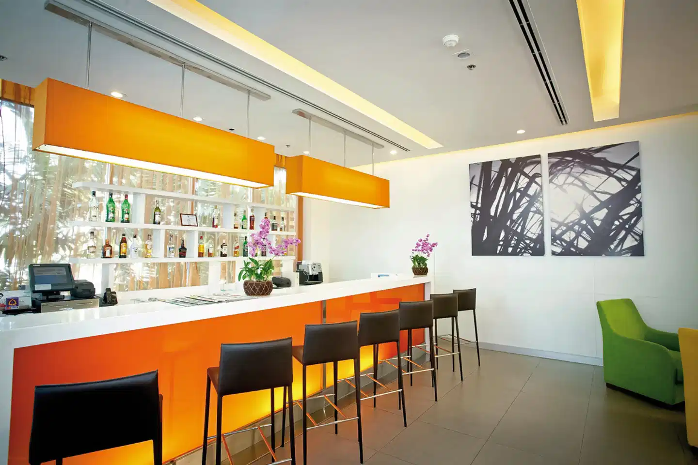 Ibis Pattaya Bar