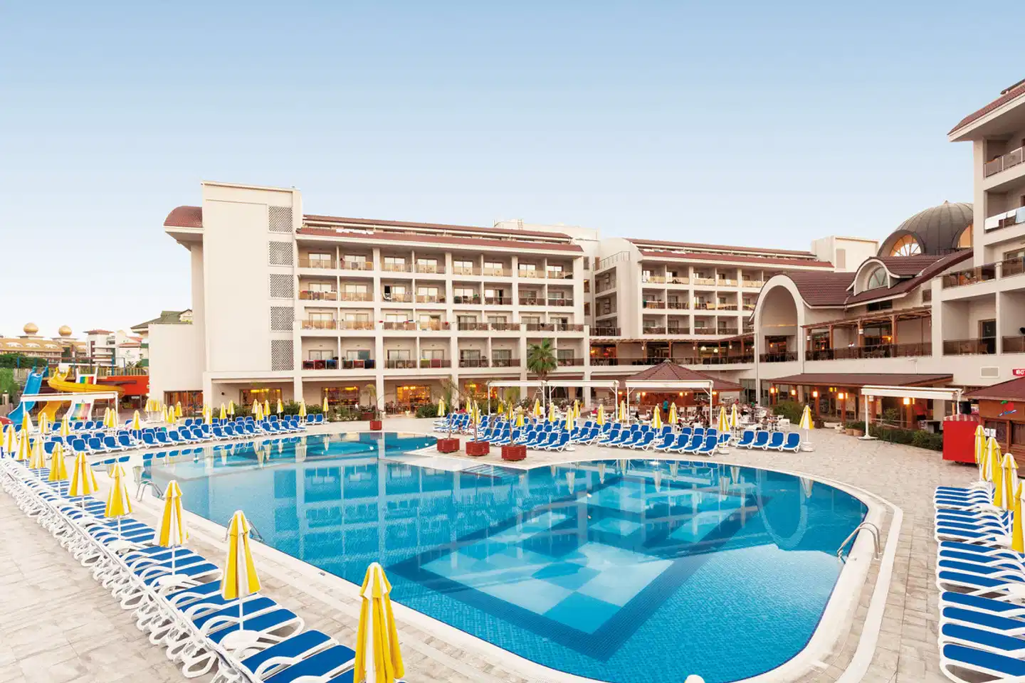 Seher Sun Palace Pool
