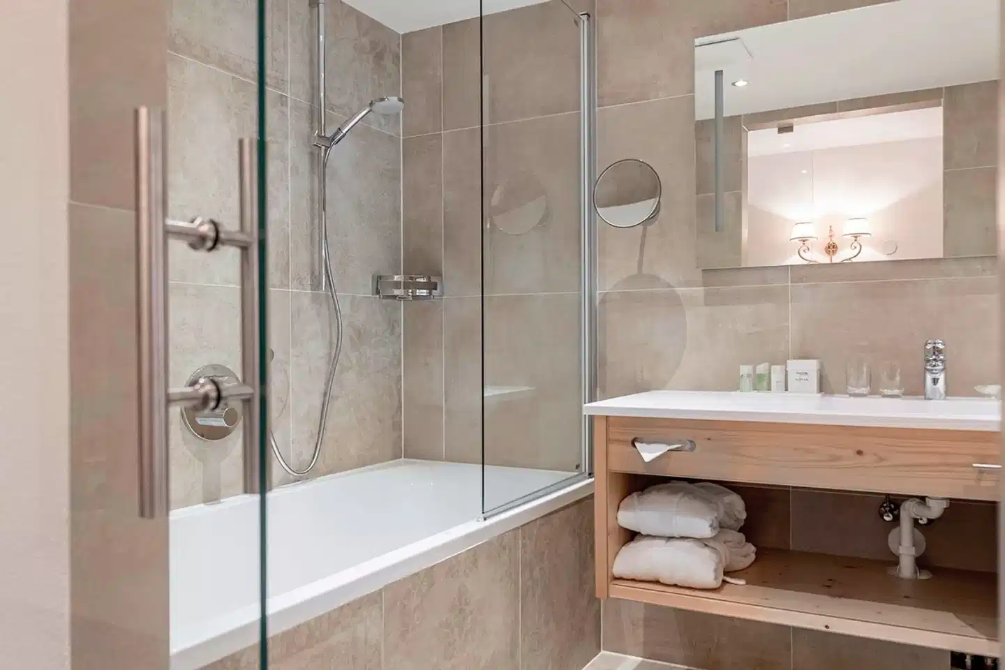 Bellevue 4 Sterne Superior Badezimmer