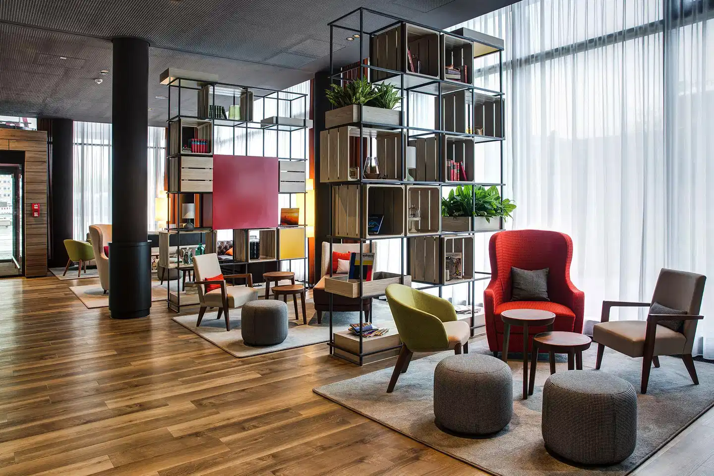 IntercityHotel Duisburg Lobby