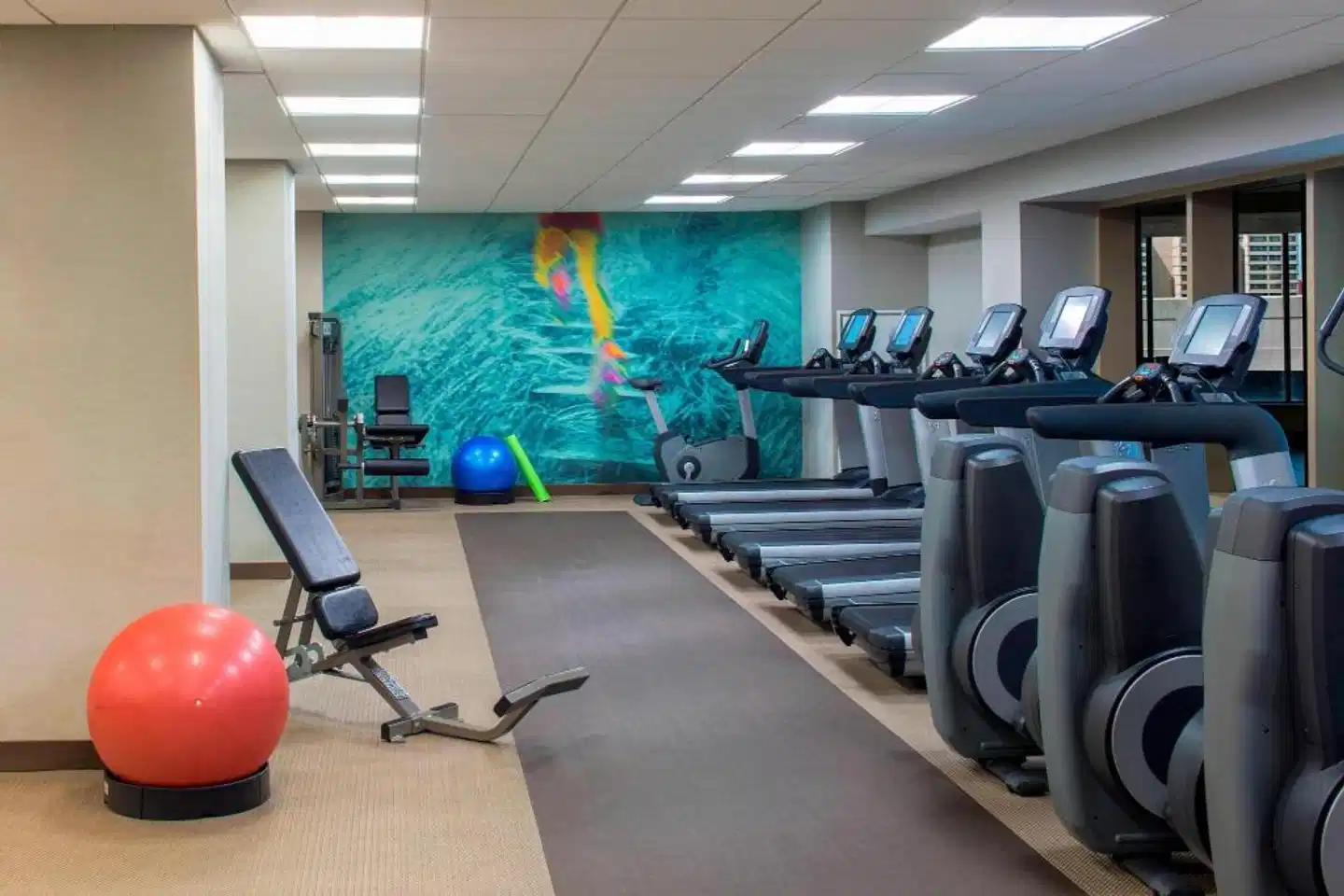 The Westin Jersey City Newport Sport und Entertainment