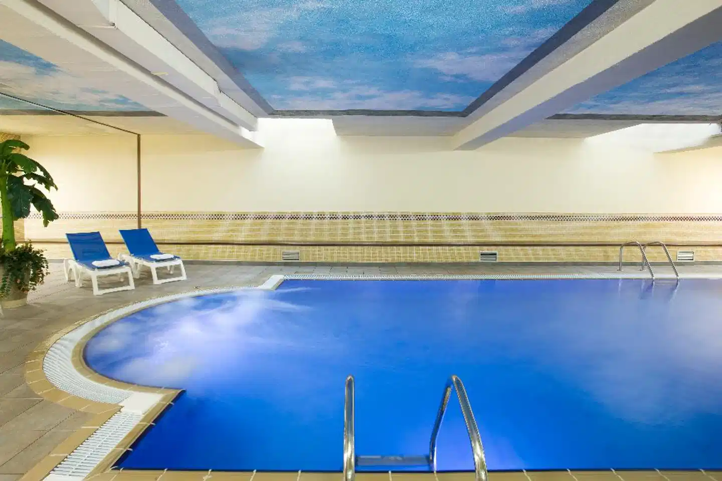 H10 Mediterranean Village Hallenbad