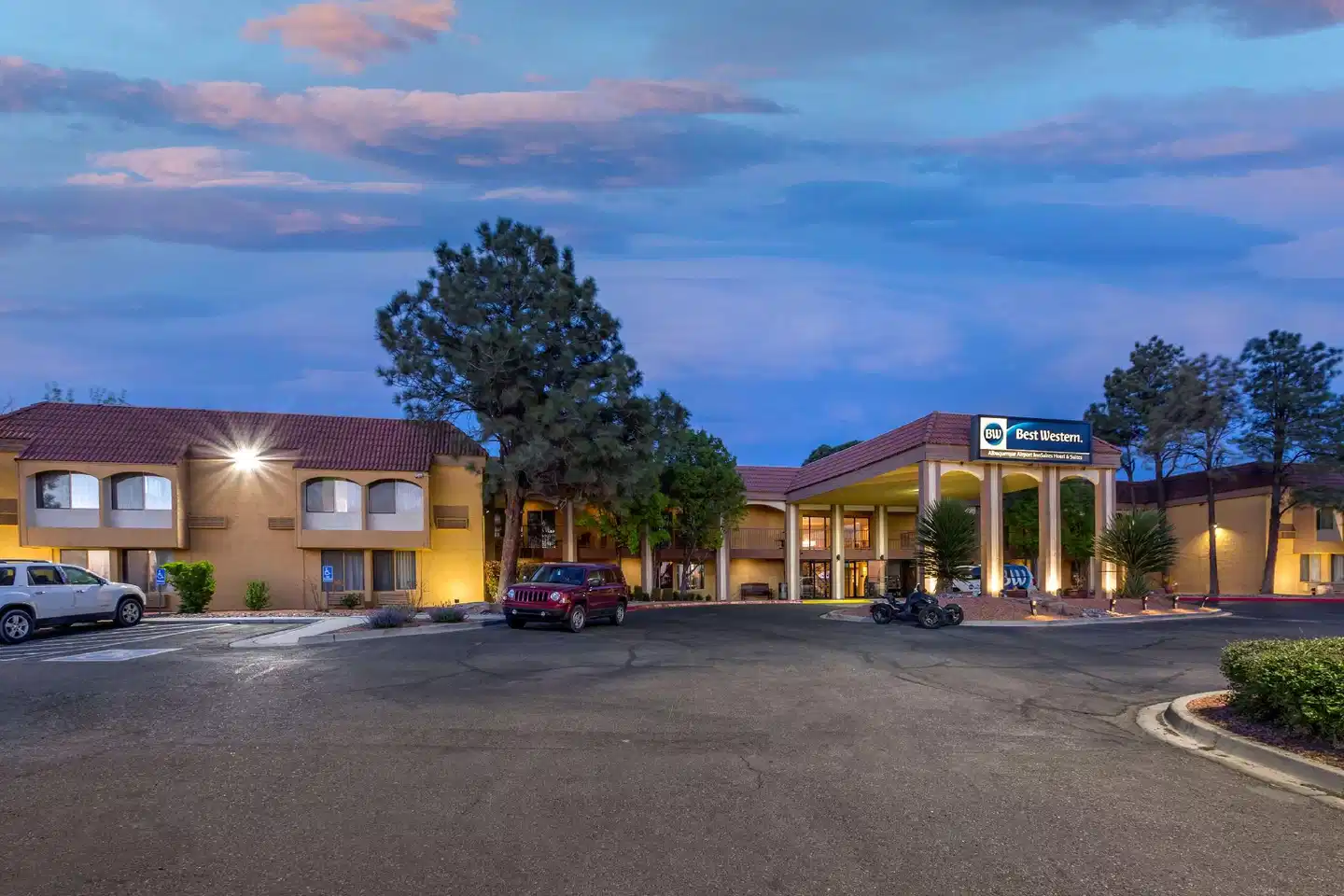 Best Western Airport Albuquerque InnSuites Hotel & Suites Aussenansicht