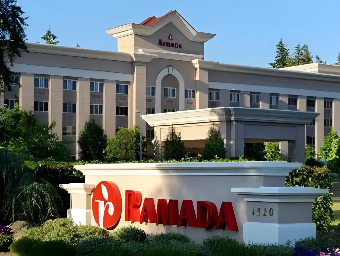 Ramada by Wyndham Olympia Aussenansicht