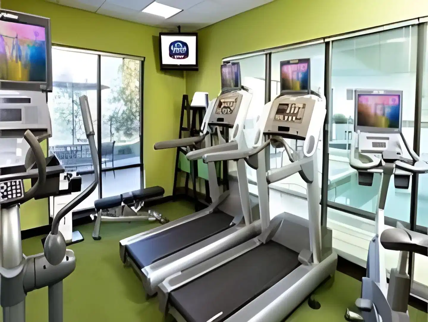Fairfield Inn & Suites by Marriott Pittsburgh Neville Island Sport und Entertainment