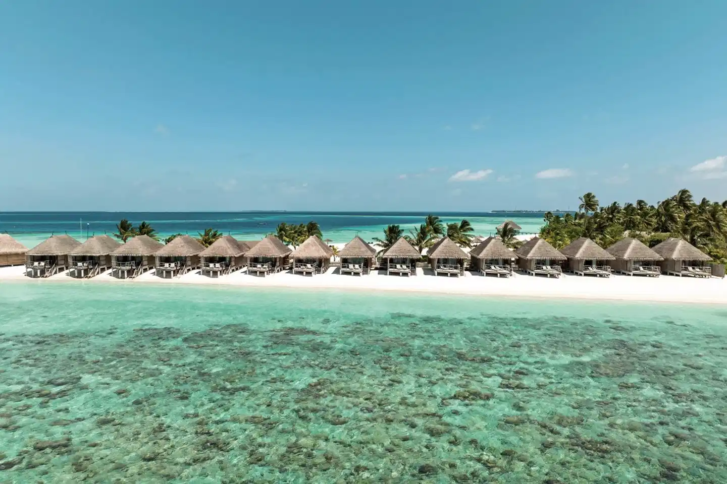 Constance Moofushi Maldives Strand