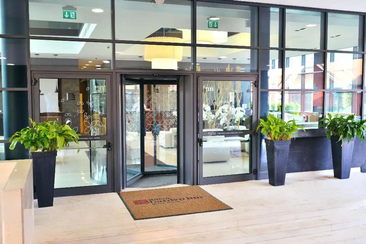 Hilton Garden Inn Milan North Lobby