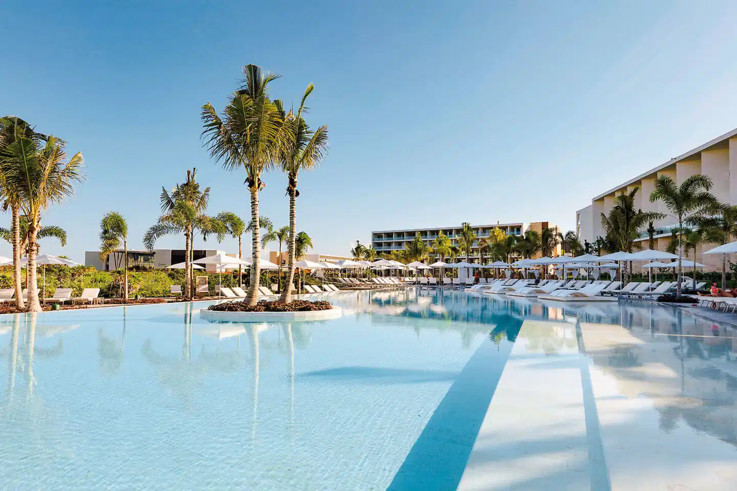 Grand Palladium Select Costa Mujeres Pool