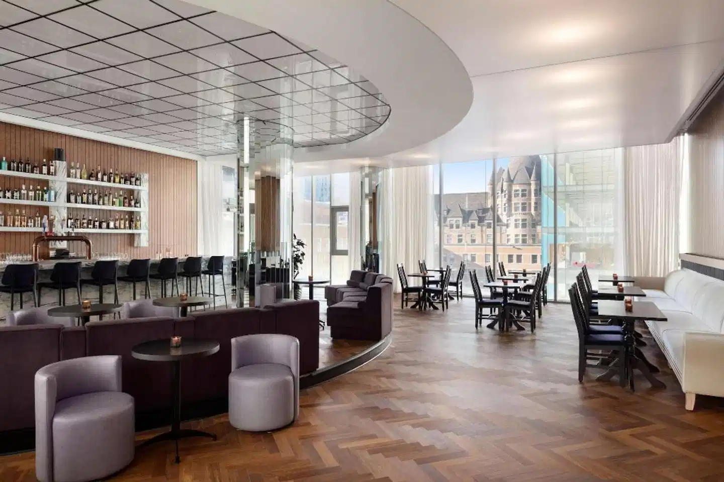 Hyatt Centric Montreal Bar