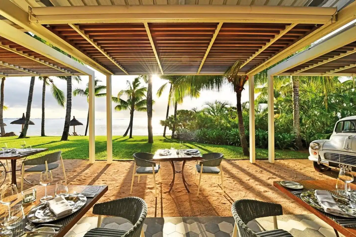 Victoria for 2 Beachcomber Resort & Spa Terrasse