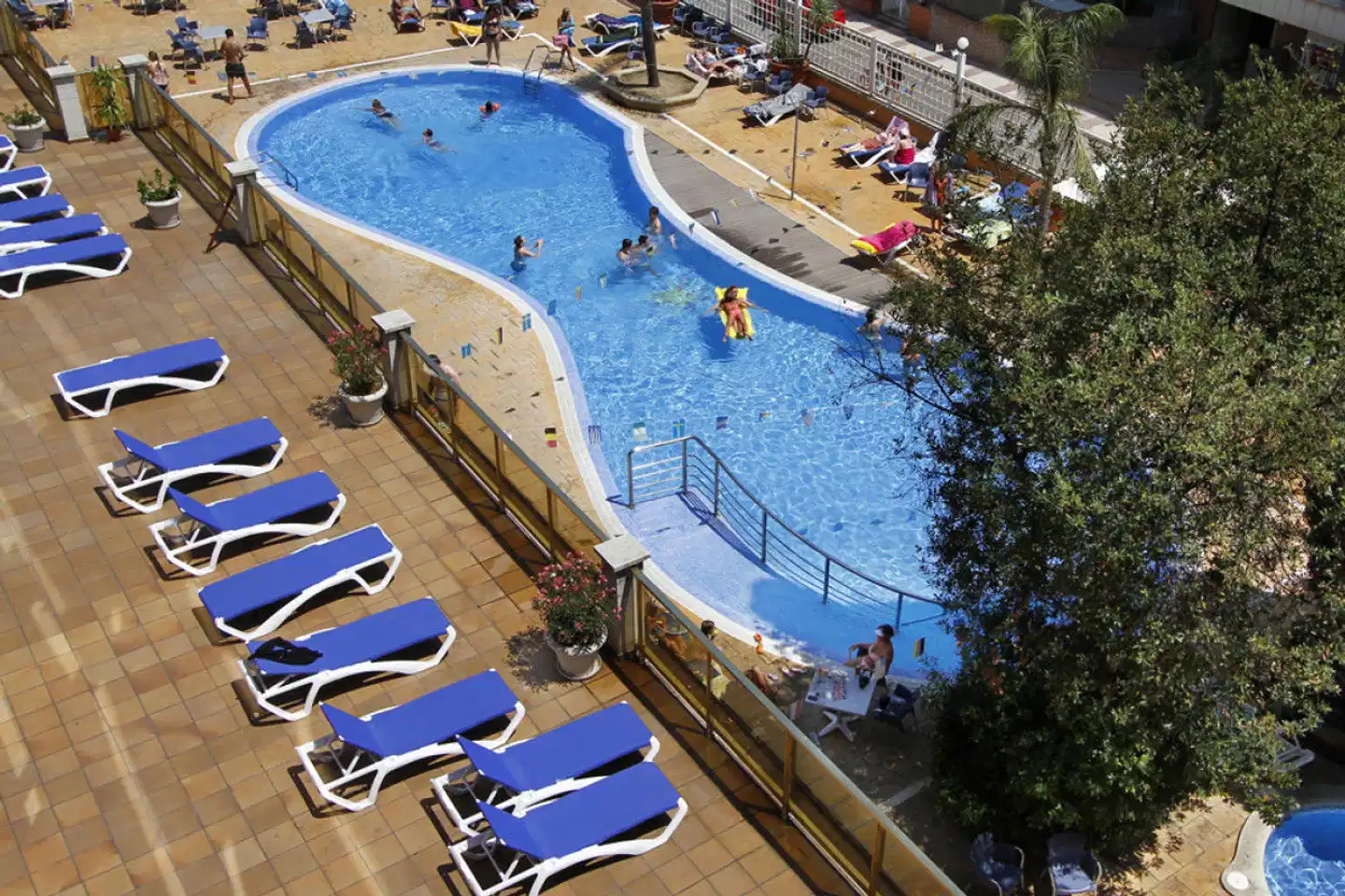 Bon Repos Pool