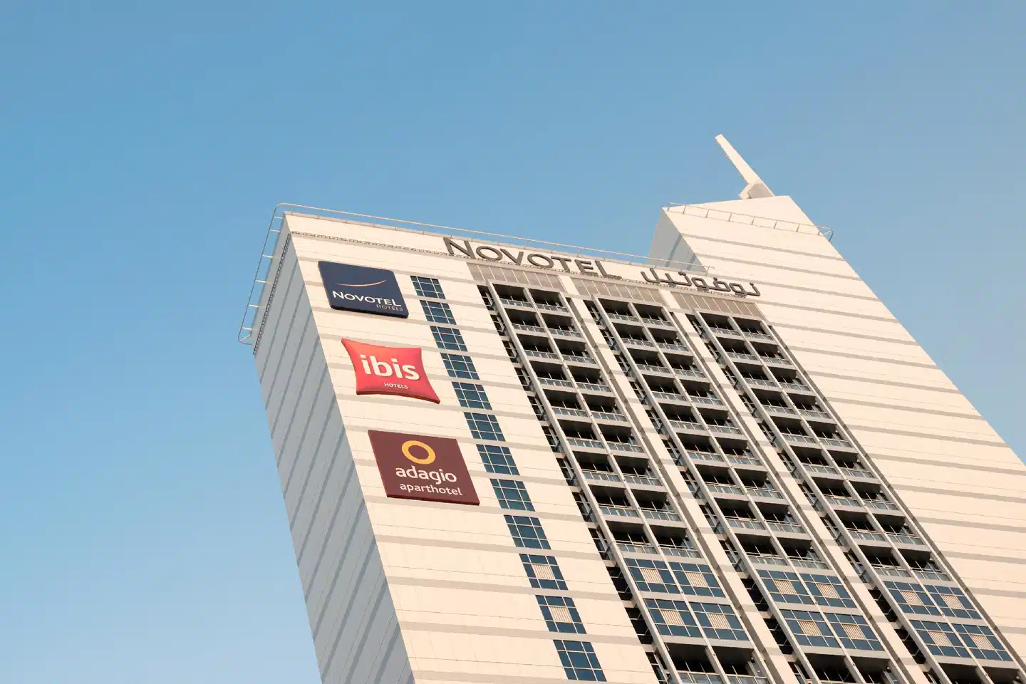 Novotel Fujairah Hotel Aussenansicht