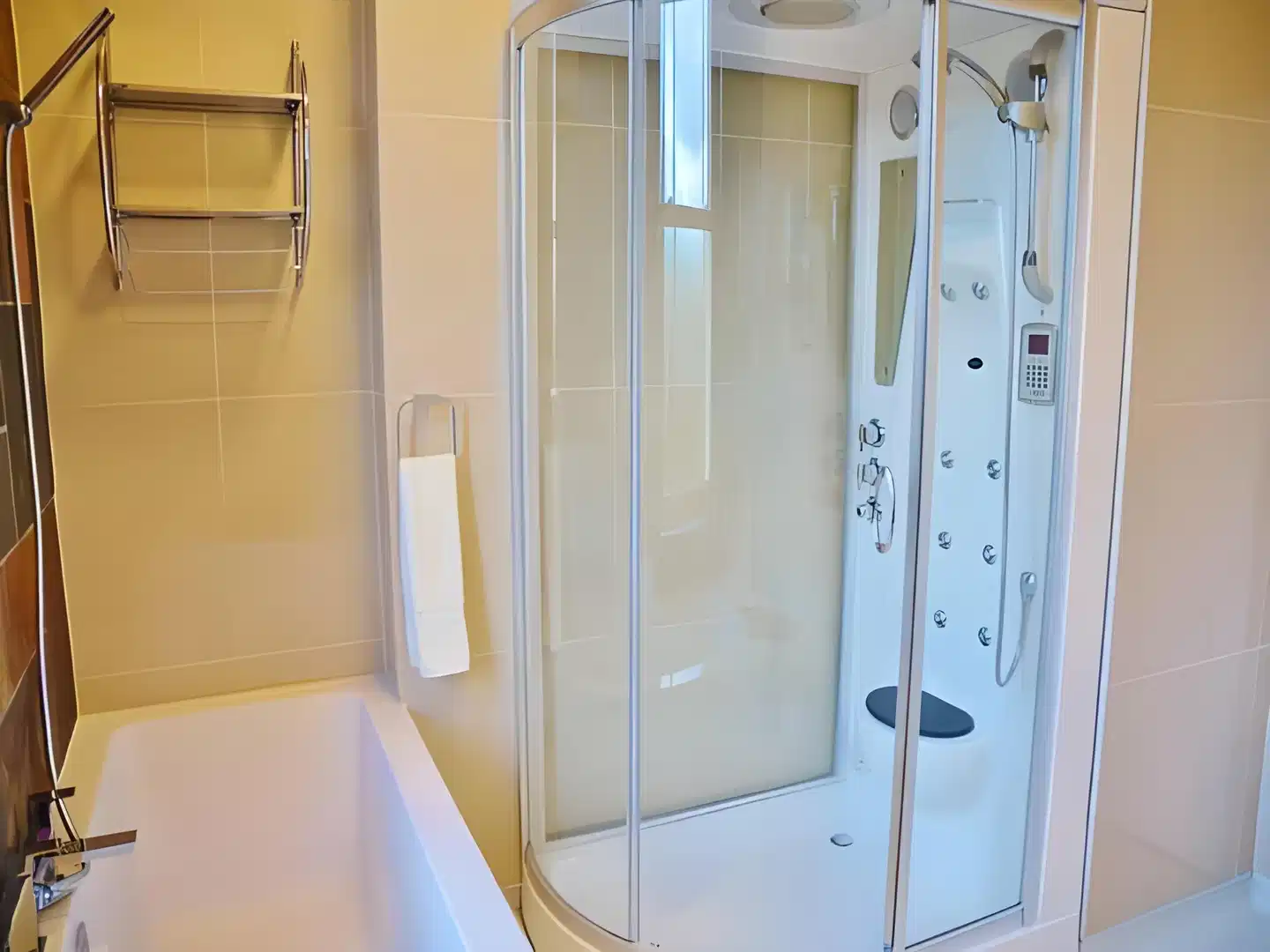 Wildercombe House Badezimmer