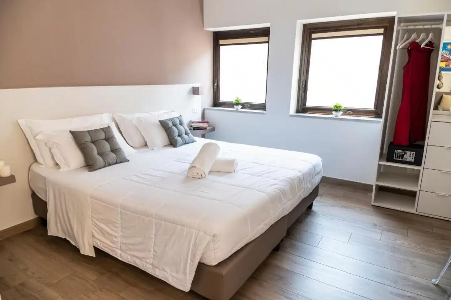 Ruggero Settimo - Room & Suite Wohnbeispiel