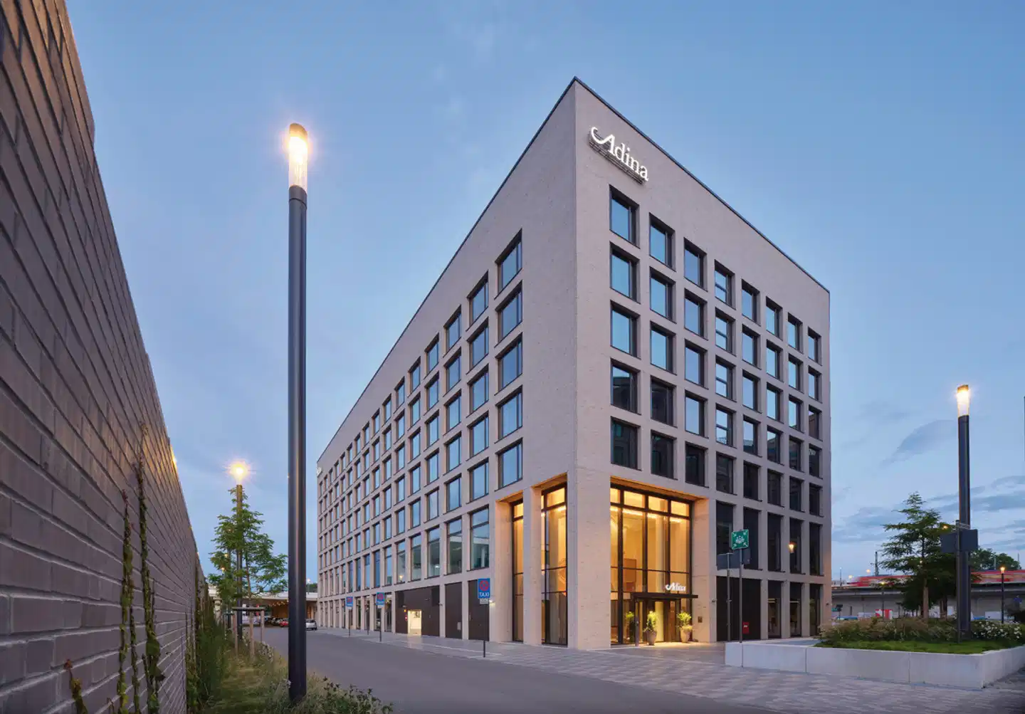 Adina Apartment Hotel Cologne Aussenansicht