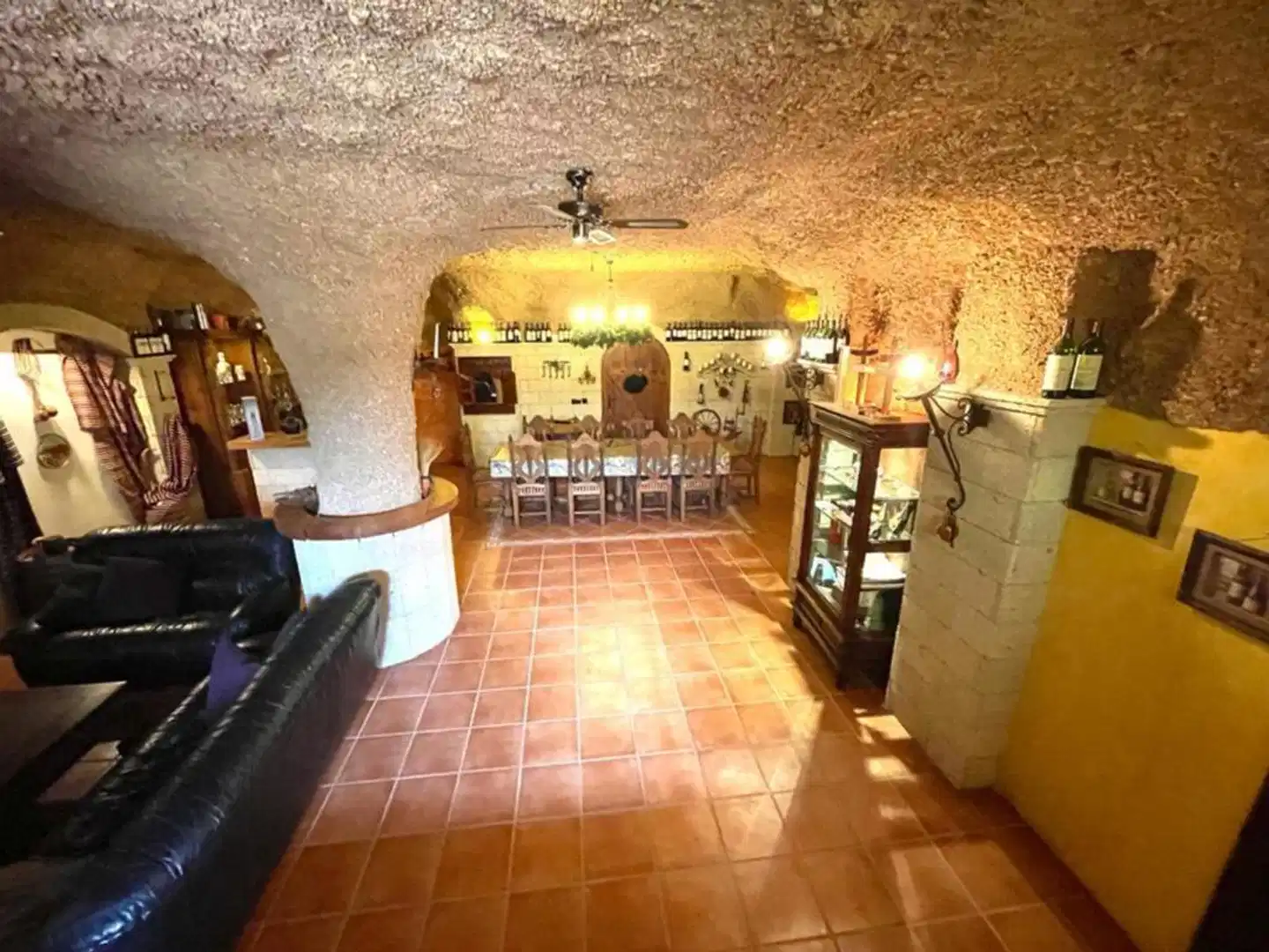 Duque Nest Hostel Bar