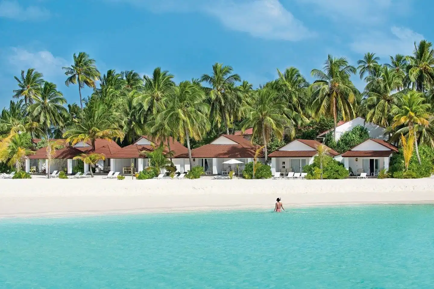 Diamonds Thudufushi Strand
