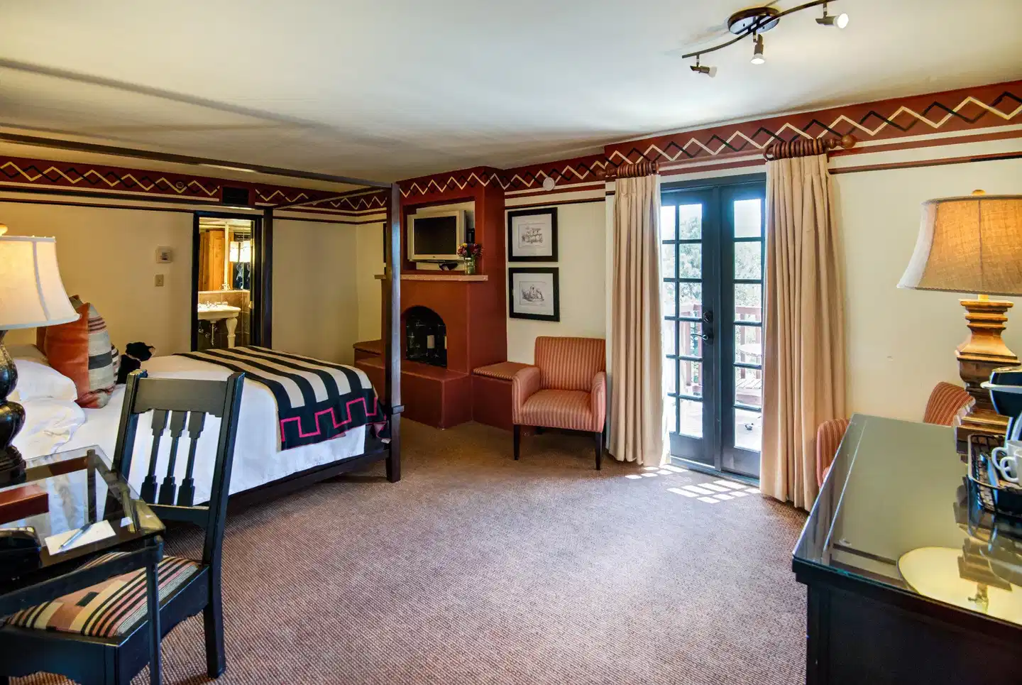 Inn & Spa at Loretto Wohnbeispiel