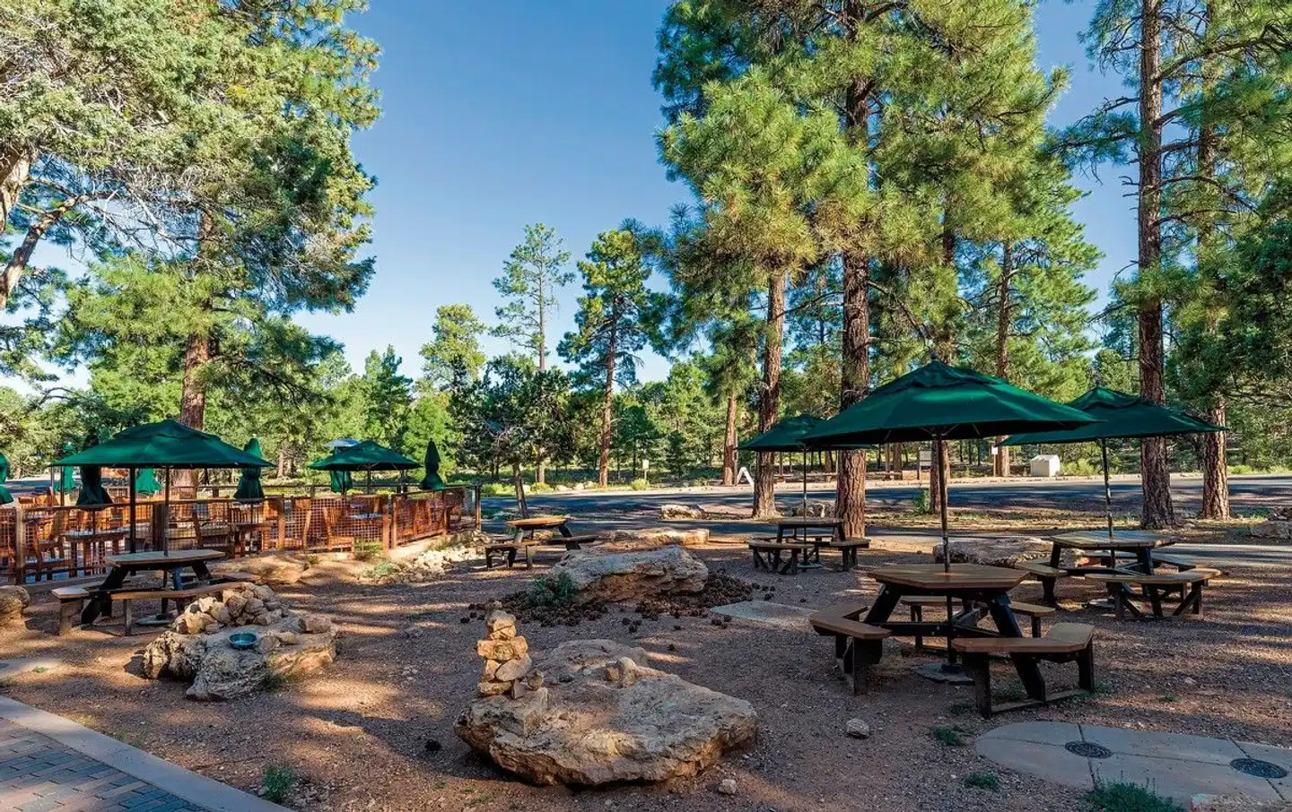 Yavapai Lodge East Garten