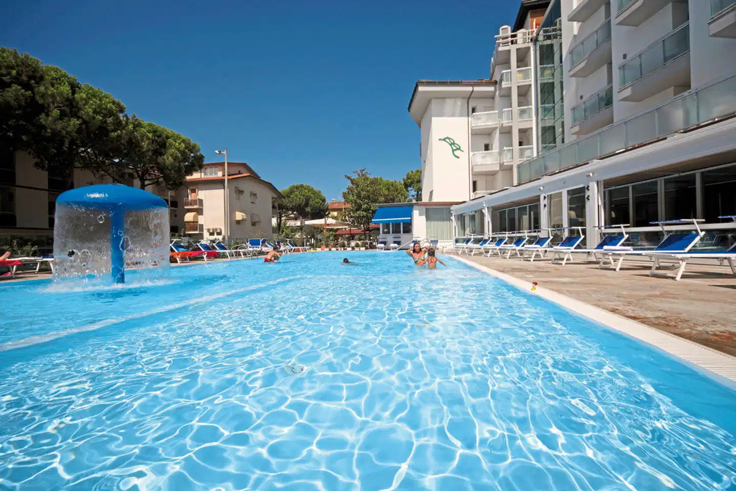 Buratti Pool
