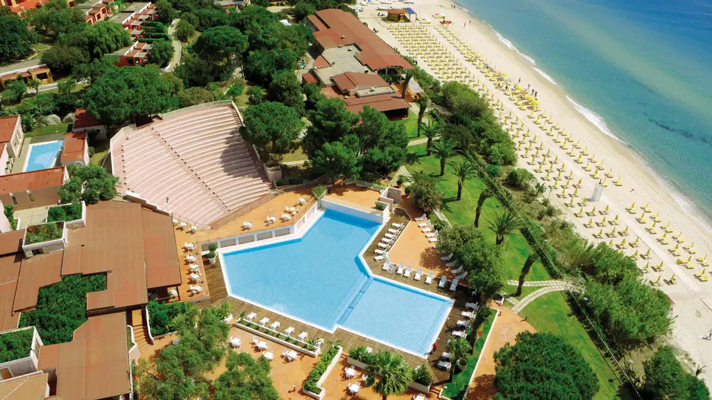 TH Costa Rei - Free Beach Resort Aussenansicht