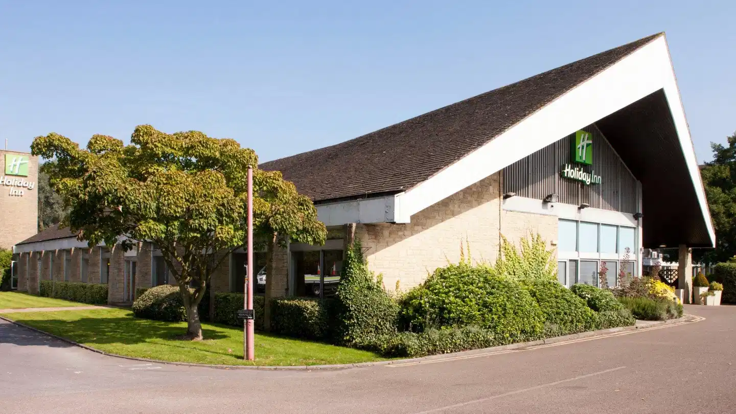 Holiday Inn Swindon Aussenansicht