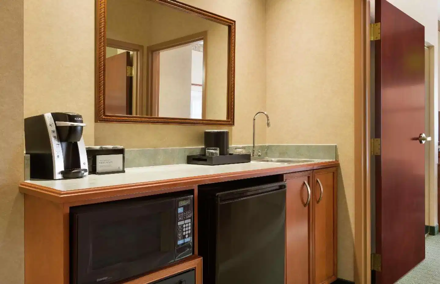 Embassy Suites by Hilton Portland - Airport Wohnbeispiel