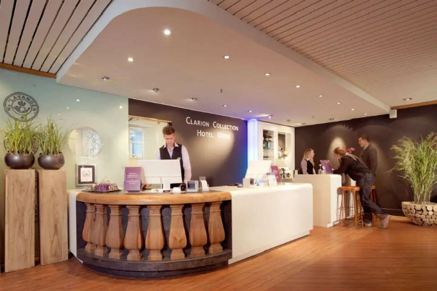 Clarion Collection Hotel With Lobby