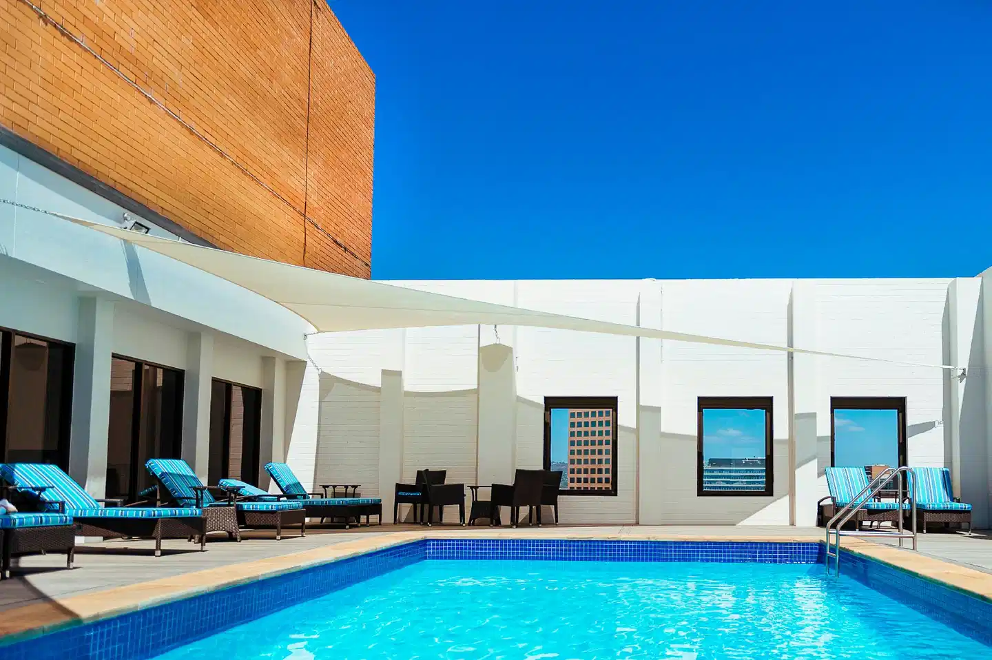 Stamford Plaza Adelaide Pool