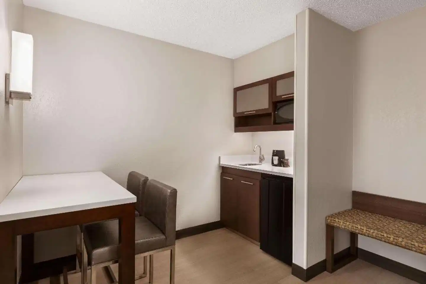 Ramada by Wyndham Suites Orlando Airport Wohnbeispiel