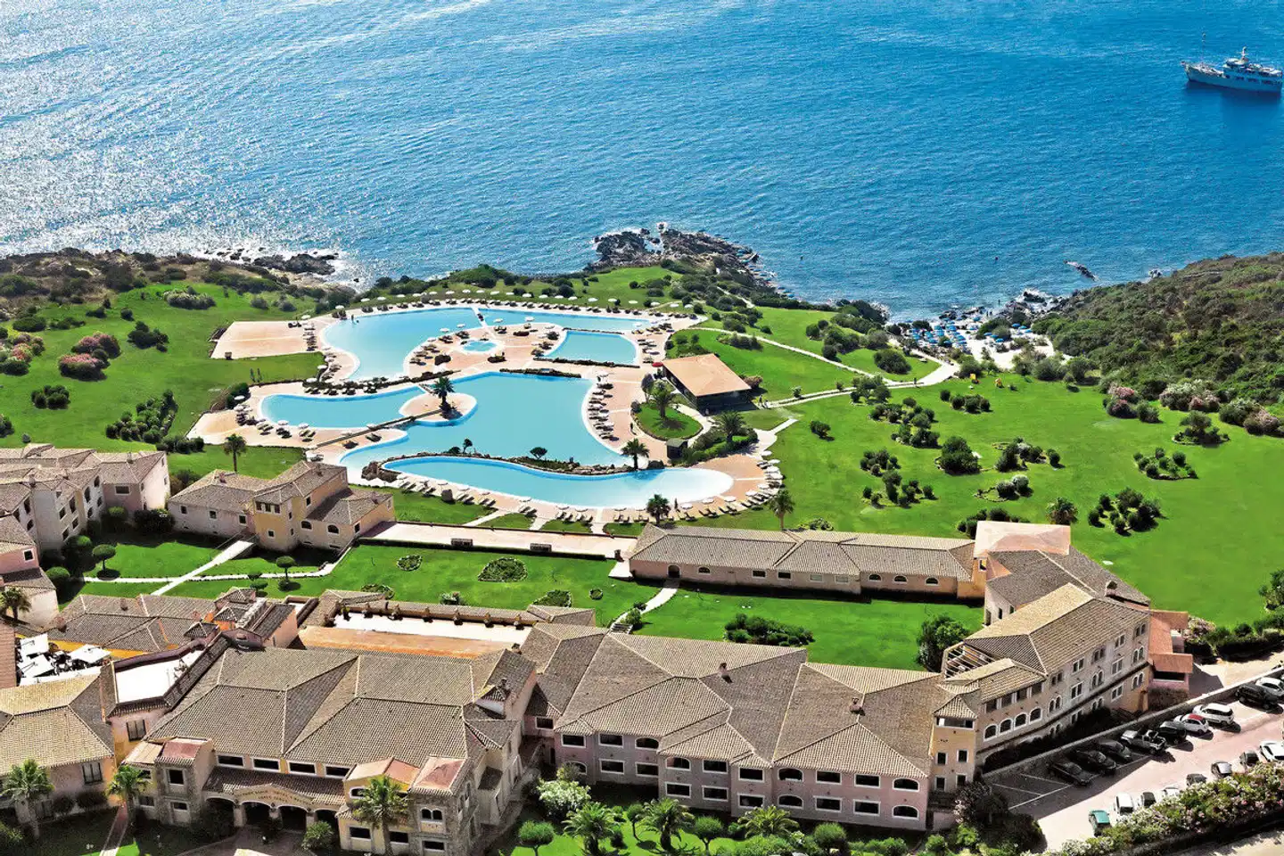 Colonna Resort Aussenansicht