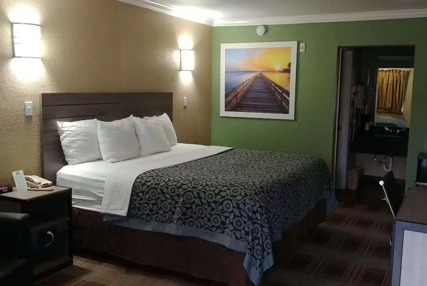 Days Inn by Wyndham Houston East Wohnbeispiel