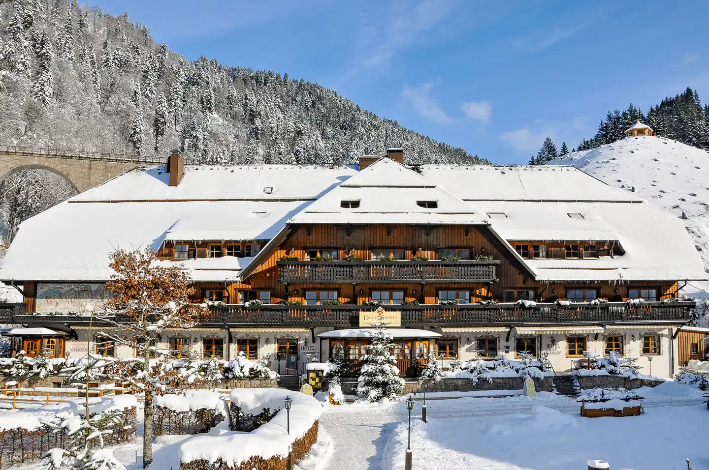 Hotel Hofgut Sternen Aussenansicht