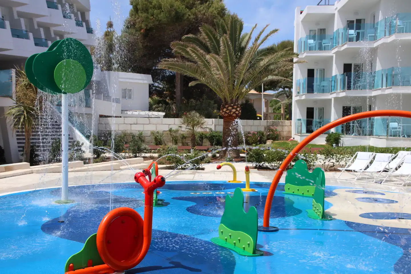 Iberostar Waves Playa de Muro Pool