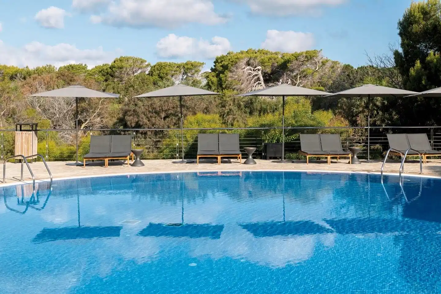 Tahiti Pool