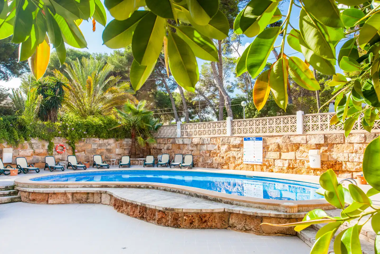 Ben Hur Apartamentos Pool