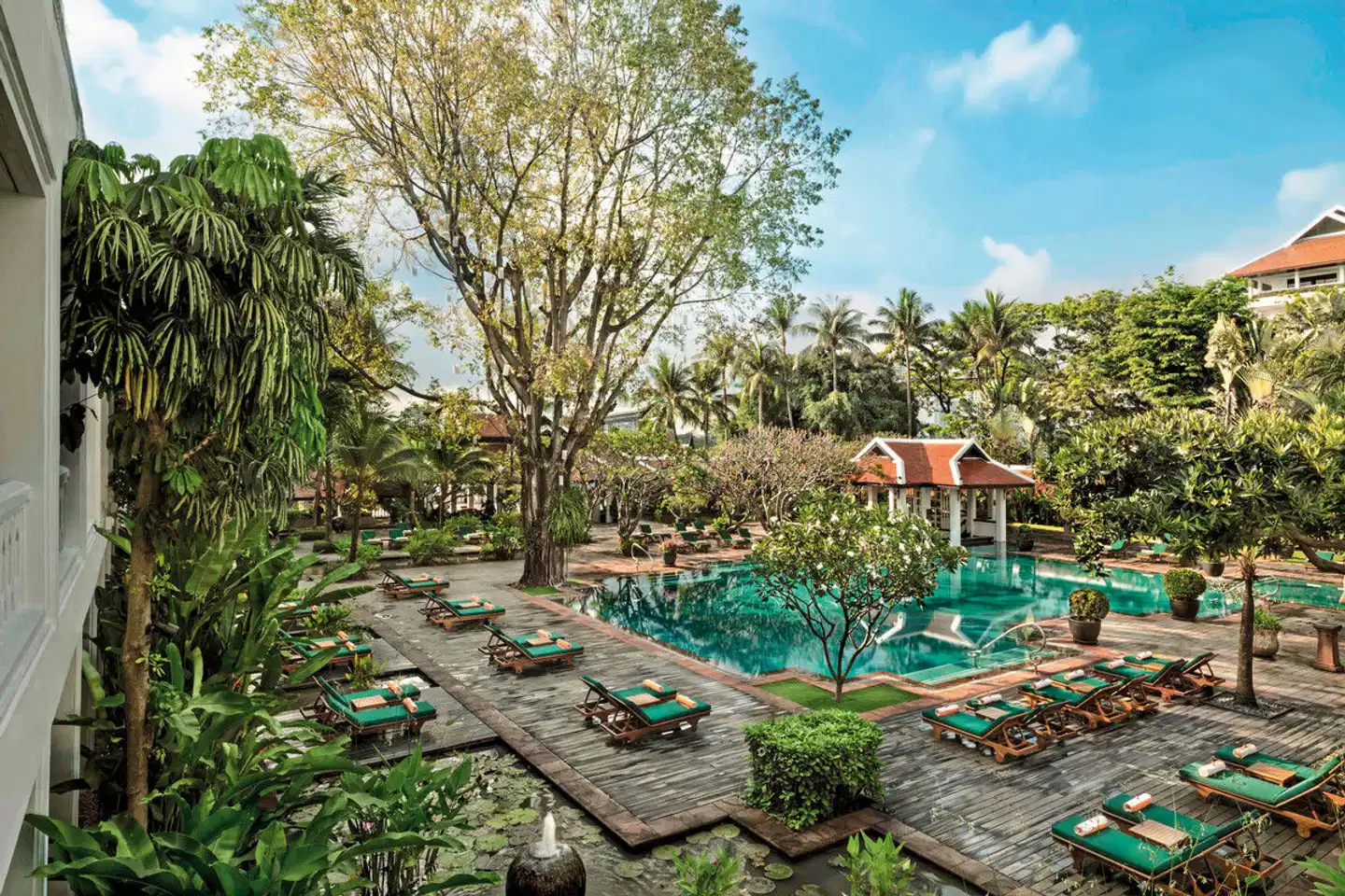Anantara Riverside Bangkok Resort Garten