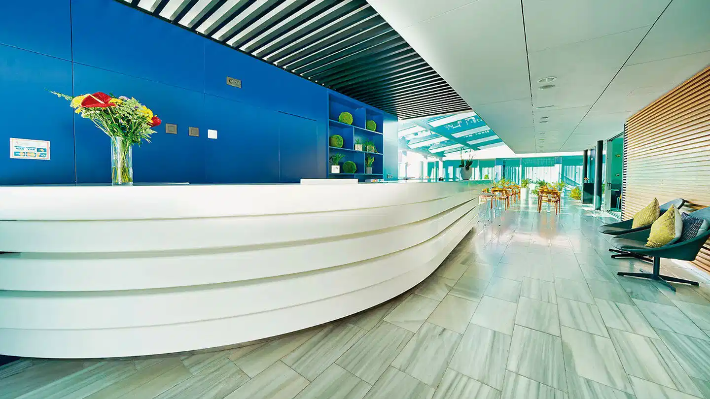 Nayra Lobby