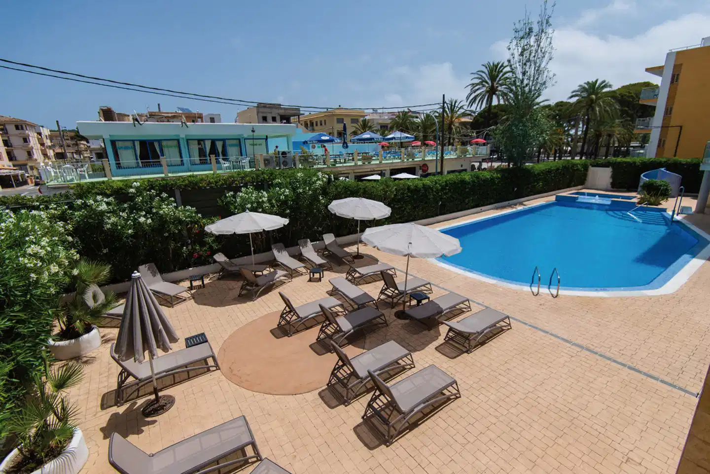 Bella Mar Pool