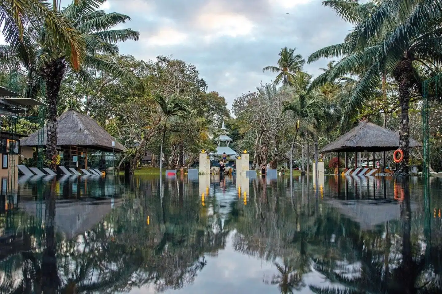 Segara Village Hotel Pool