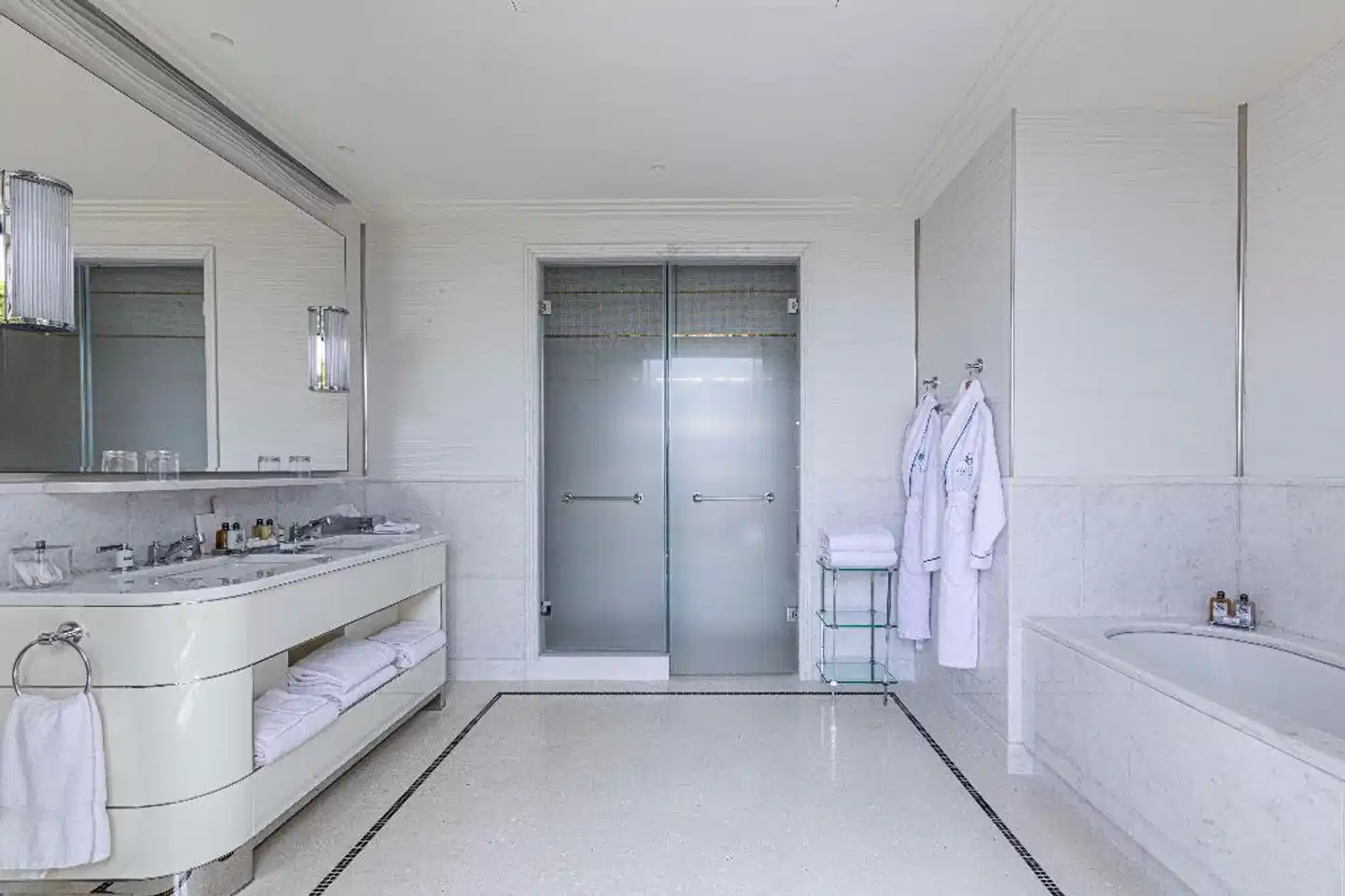 Hôtel Martinez, in The Unbound Collection by Hyatt Badezimmer