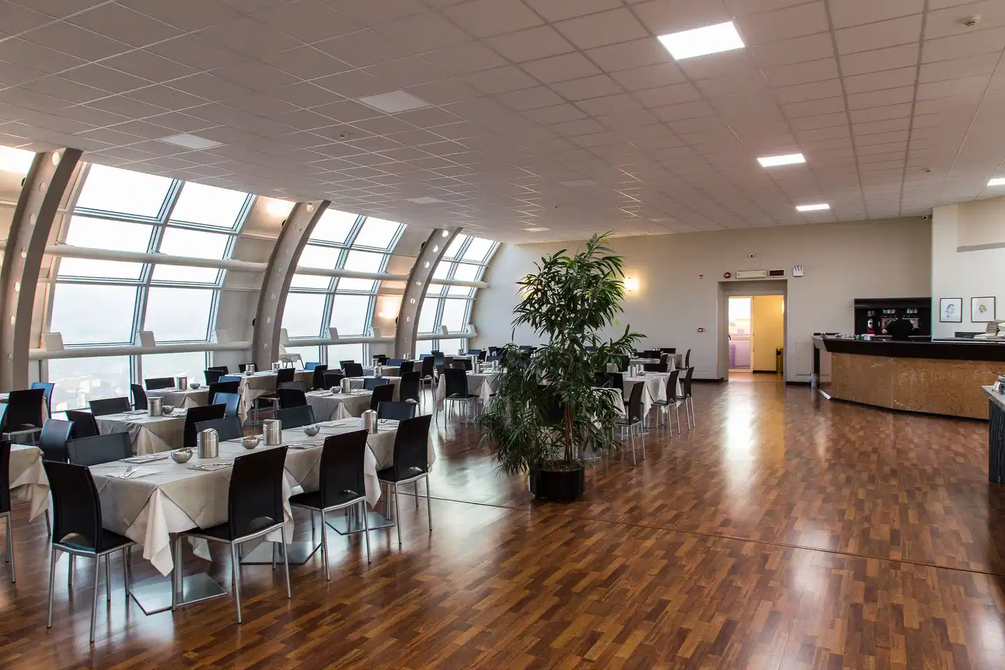 Montresor Hotel Tower Restaurant